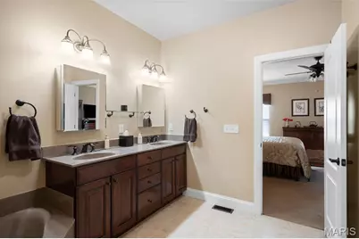 12532 Grandview Forest Drive, Sunset Hills, MO 63127 - Photo 27
