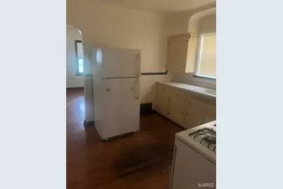 5011 Pernod Avenue, Saint Louis, MO 63139 - Photo 5