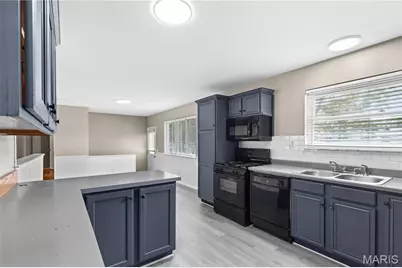 1770 Tahoe Drive, Florissant, MO 63031 - Photo 9