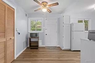 9259 Bataan Dr, Saint Louis, MO 63134 - Photo 5
