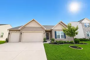 113 Gronefeld Ct, Saint Charles, MO 63303 - Photo 1
