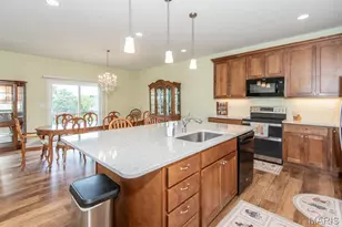 113 Gronefeld Ct, Saint Charles, MO 63303 - Photo 7