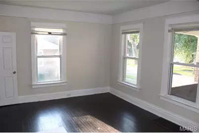 6527 Julian Avenue, Saint Louis, MO 63133 - Photo 3