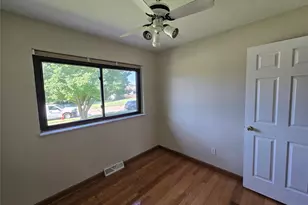 725 Mary Jo Ln, Hazelwood, MO 63042 - Photo 15