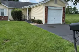 16190 Rose Wreath Ln, Florissant, MO 63034 - Photo 3