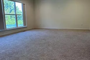 4283 Lions Chase Dr, Saint Louis, MO 63125 - Photo 7