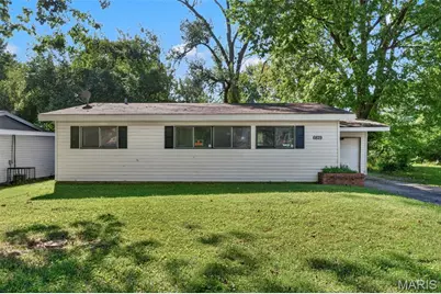 6829 Saint Olaf Drive, Berkeley, MO 63134 - Photo 1