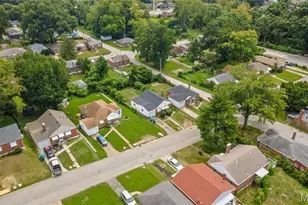 4702 Fletcher St, Saint Louis, MO 63121 - Photo 3