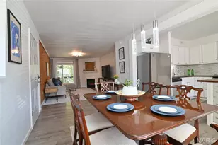 1963 Greenpoint Dr, Saint Louis, MO 63122 - Photo 7