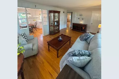 7009 Greenholly Drive, Affton, MO 63123 - Photo 9