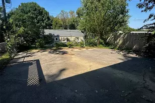 7009 Greenholly Dr, Affton, MO 63123 - Photo 27