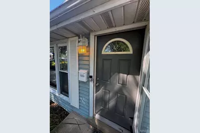 7009 Greenholly Drive, Affton, MO 63123 - Photo 5