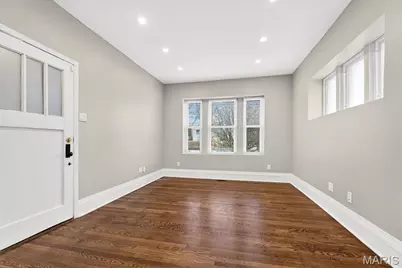 4120 Wyoming Street, Saint Louis, MO 63116 - Photo 3