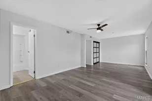4334 Chateau De Ville Dr, Saint Louis, MO 63129 - Photo 25