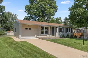 11919 Holly Brook Dr, Maryland Heights, MO 63043 - Photo 1