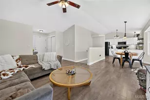 206 Geranium Dr, O'Fallon, MO 63366 - Photo 5