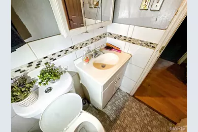 1129 Walker Avenue, Saint Louis, MO 63138 - Photo 5