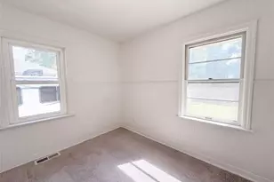1320 Gahan Dr, Florissant, MO 63031 - Photo 9