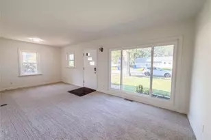 1320 Gahan Dr, Florissant, MO 63031 - Photo 3