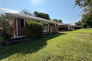 1320 Gahan Dr, Florissant, MO 63031 - Photo 15