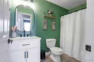 2046 Preston Woods Pkwy, Lake Saint Louis, MO 63367 - Photo 27