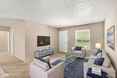 6720 Foxbend Court, Florissant, MO 63033 - Photo 3