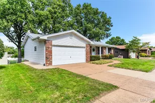 2333 Wincanton Rd, Saint Louis, MO 63129 - Photo 5
