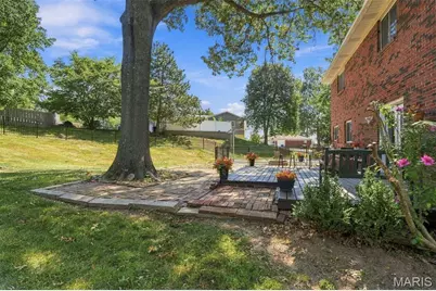 1009 Spinoza Place, Ballwin, MO 63011 - Photo 25
