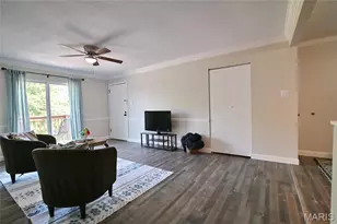 2745 Westphalia Ct, Oakville, MO 63129 - Photo 5