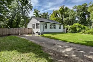 10103 Mayfair Dr, Saint Louis, MO 63136 - Photo 3