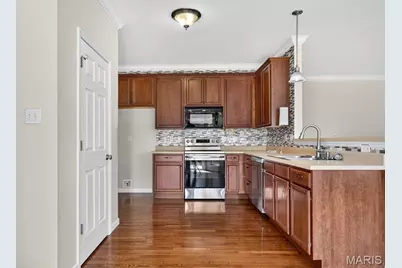 3200 Bentwater Place, Saint Charles, MO 63301 - Photo 15