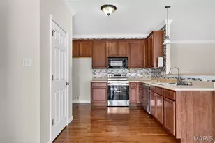3200 Bent Water Pl, Saint Charles, MO 63301 - Photo 15