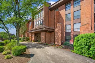 585 Coeur de Royale Dr, Creve Coeur, MO 63141 - Photo 1