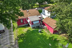 1944 Falcon Dr, Hanley Hills, MO 63133 - Photo 3