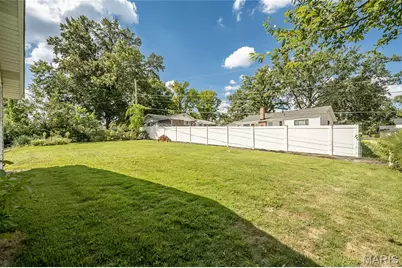 9363 Hazelridge Drive, Sunset Hills, MO 63126 - Photo 37