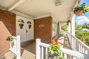 9363 Hazelridge Dr, Sunset Hills, MO 63126 - Photo 5