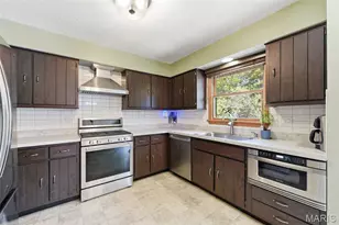 8 Ardwick Dr, Saint Peters, MO 63376 - Photo 7