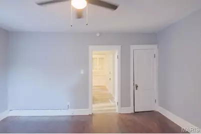4234 Dewey Avenue, Saint Louis, MO 63116 - Photo 5