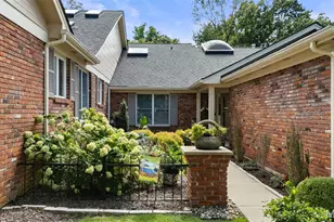 14141 Baywood Villages Dr, Chesterfield, MO 63017 - Photo 3