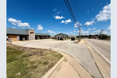 311 E Springfield Road, Sullivan, MO 63080 - Photo 3