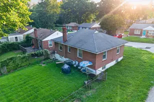 4610 Seattle St, Saint Louis, MO 63121 - Photo 3