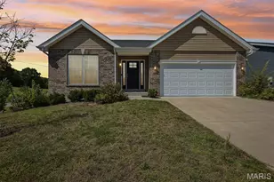 777 Creek View Dr, Fenton, MO 63026 - Photo 1