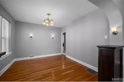 4533 Flad Avenue, Saint Louis, MO 63110 - Photo 5