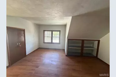 9930 Iveland Drive, Overland, MO 63114 - Photo 11