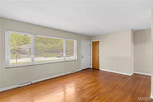 8623 Villa Crest Dr, Crestwood, MO 63126 - Photo 9