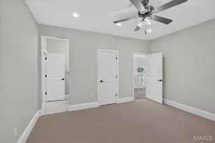 4 Colonial Hills Pkwy, Saint Louis, MO 63141 - Photo 37