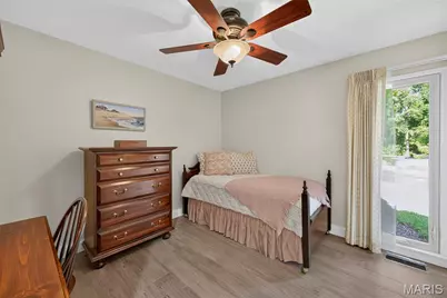 4538 Bryncastle Place, Saint Louis, MO 63128 - Photo 17