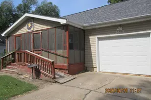 2415 N Carolina St, Louisiana, MO 63353 - Photo 11