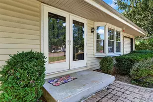 1132 Burgundy Ln, Ballwin, MO 63011 - Photo 5