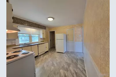 3726 Raymond Avenue, Bridgeton, MO 63044 - Photo 13